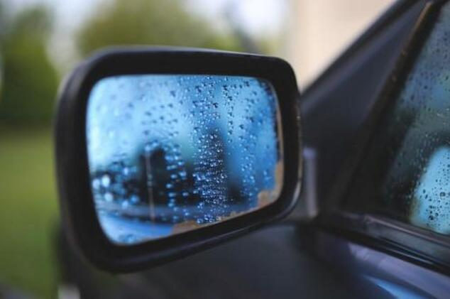 汽車外后視鏡怎樣清洗才干凈？