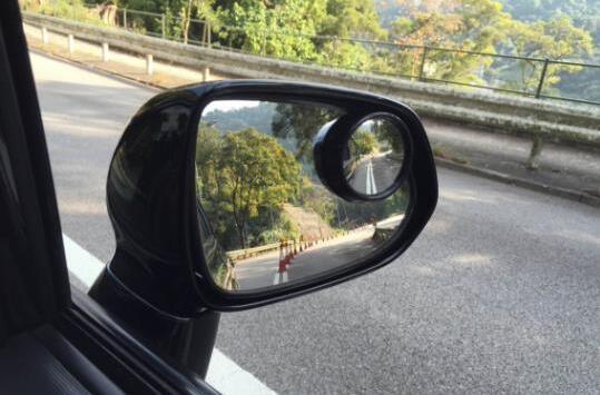 為什么汽車左右后視鏡長得不一樣? 為什么汽車左右后視鏡長得不一樣?